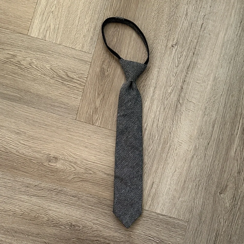 Cat & Jack Gray Kids Tie
